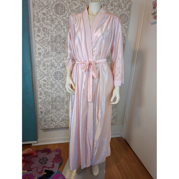 Vintage 1980s At Homewear Pink Lingerie Robe - Picture 3 of 13
